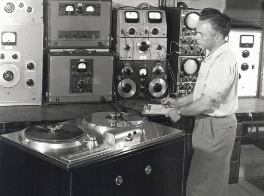 Harold Lindsay with Ampex 200A