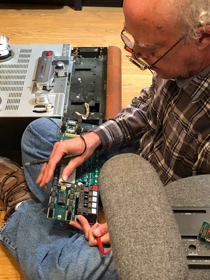 Greg Klinginsmith repairing MOMSR Sturder A807 power