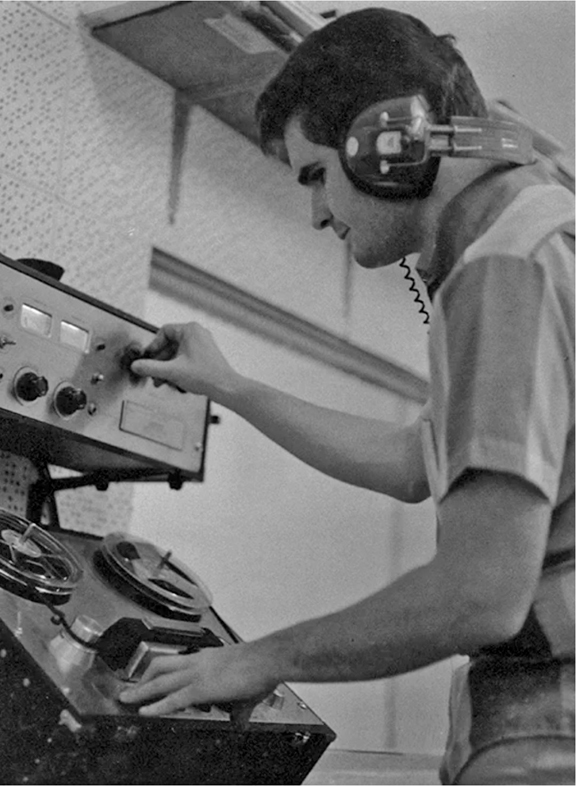 Bill Schnee with Ampex reel tape recorder