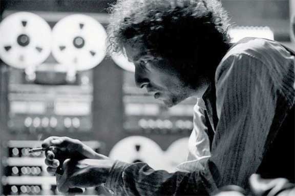 Bob Dylan with Sony reel tape recorder