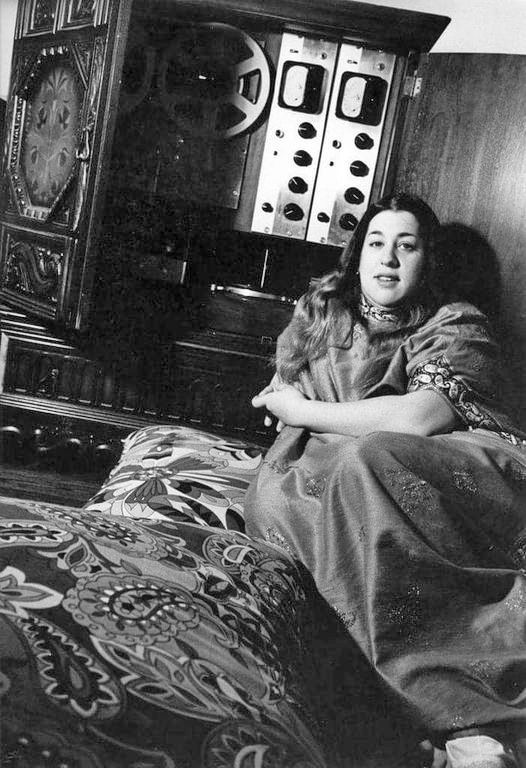 Cass Elliot of the Mamas and Papas with a Teac R-310 reel tape recorder