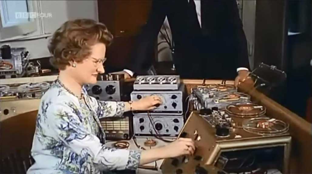 Composer Daphne Oram left the Radiophonic Workshop, choosing instead to work alone in her own audio laboratory in Kent