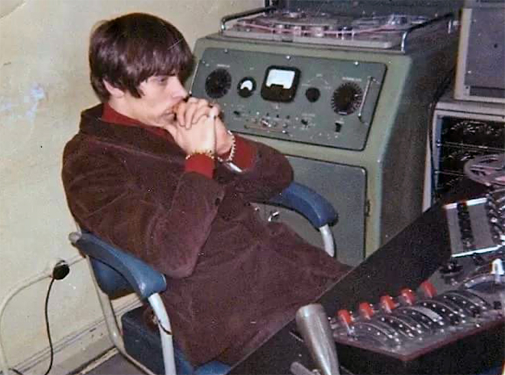 Glyn Johns with EMI BTR reel tape recorder