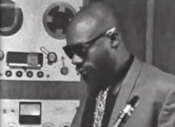 Isaak Hayes with Ampex tape recorder