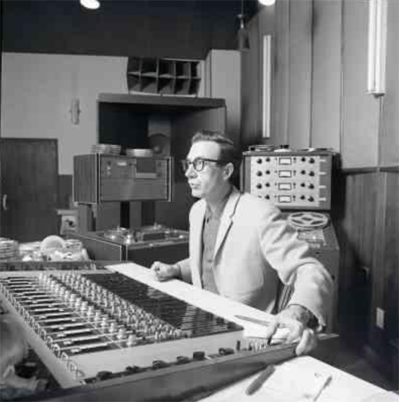 Jim Stewart - producer  and founder of Stax Records - with Altec Lansing and Scully reel tape recorder