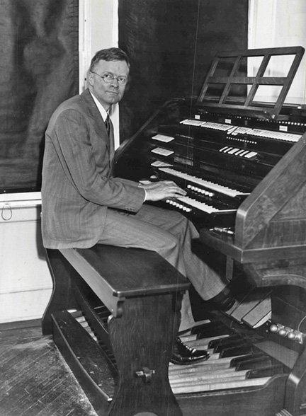 Richard Ranger at his organ