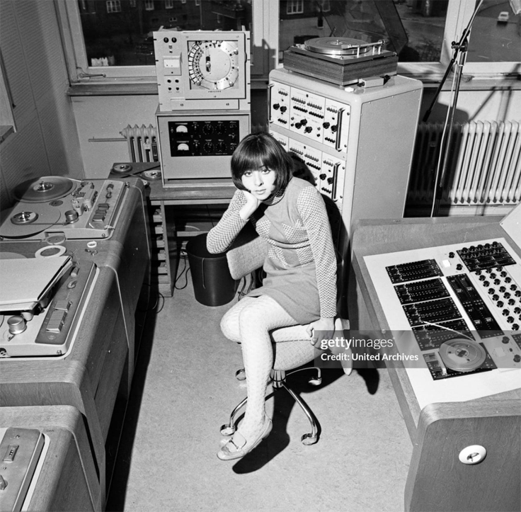Vicky Leandros with Phillips tape echo unit & reel to reel tape recorders